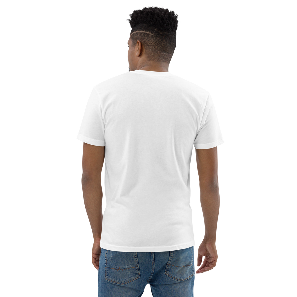 Wings of the Fallen – Cotton Short Sleeve T-Shirt for Men and Women, Gothic Winged Skull Graphic Tee with Cross Design, Dark Art Streetwear for Fearless Rebels and Unbreakable Spirits